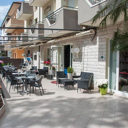 Albergo Villa Miraggio Rimini Exterior photo